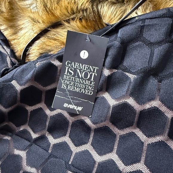 Brand New with Tags - Picture 2 of 12